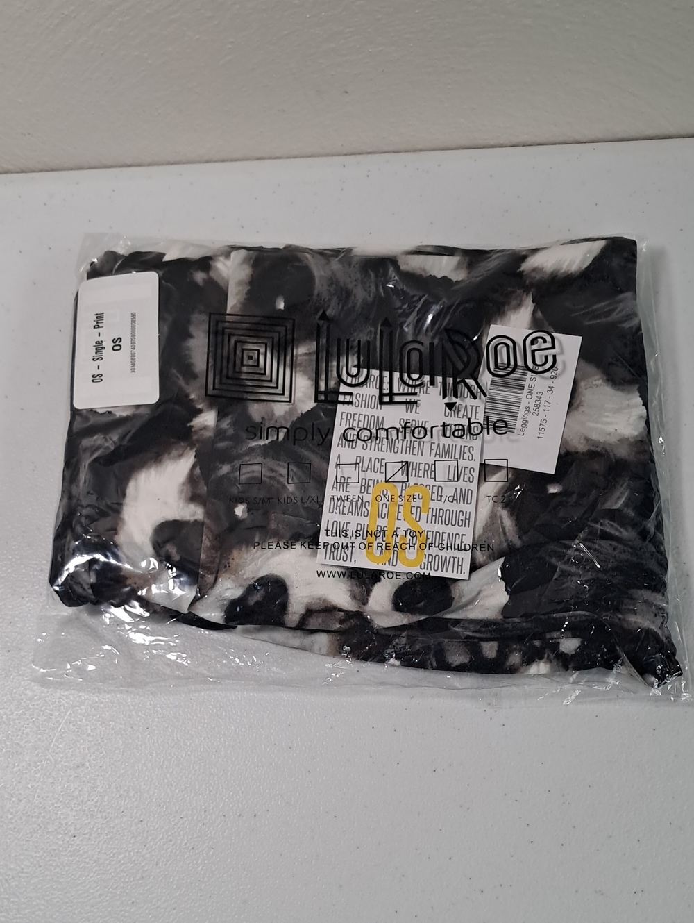 LuLaRoe Black and White Dog Breed Shih Tzu OS Size